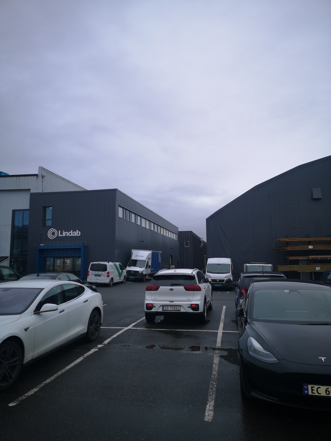 Gode kontor og møteromsfasiliteter i Liamyrane 10 for nyetablert bedrift